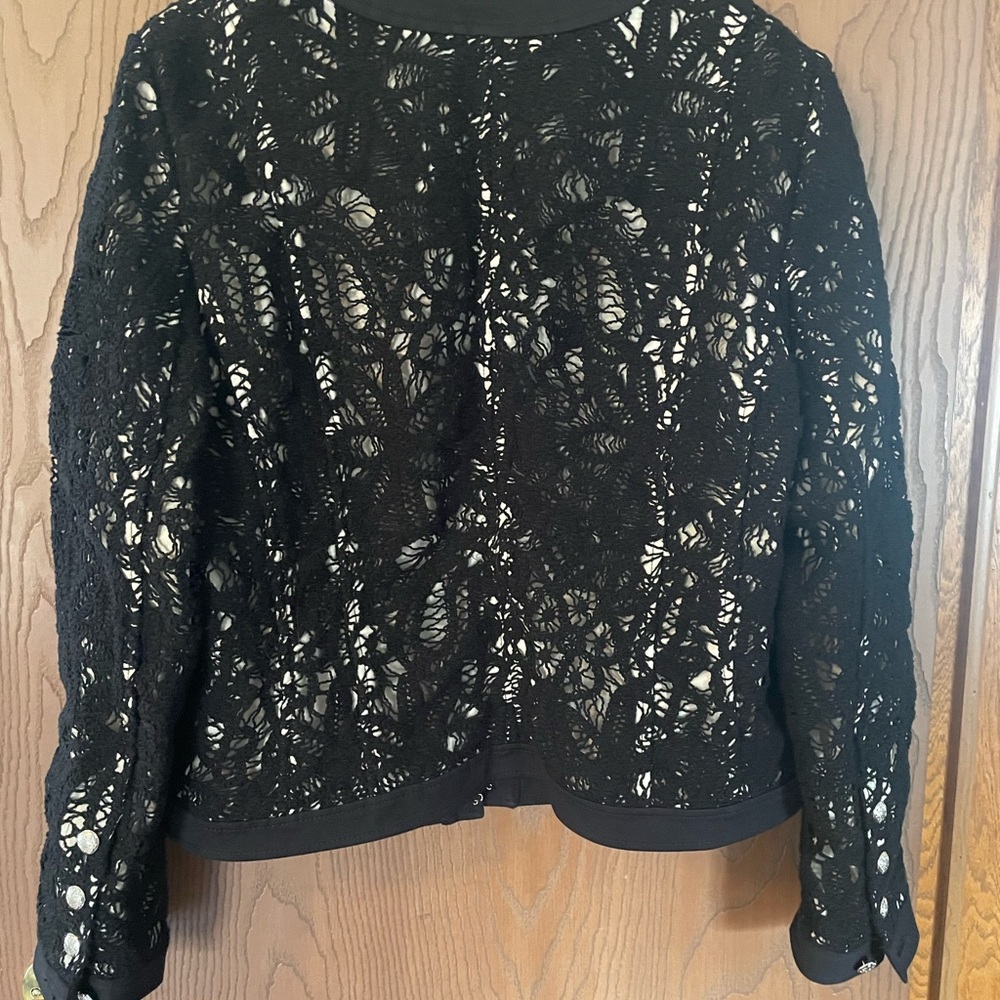 WHBM black and ecru crocheted stylist jacket, size 14 - Picture 5 of 9